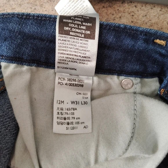 Levi Strauss signature high rise Skinny Raw Hem dark washed shorts Sz-12 - Picture 4 of 4